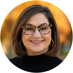 kelly-earnhart-bio Kelly Earnhart